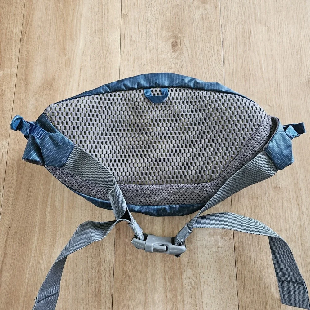 Lowe Alpine nwot lowe